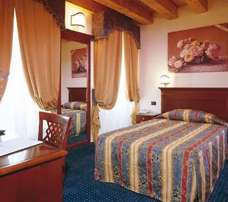 فندق Dei Carpini أوديرزو